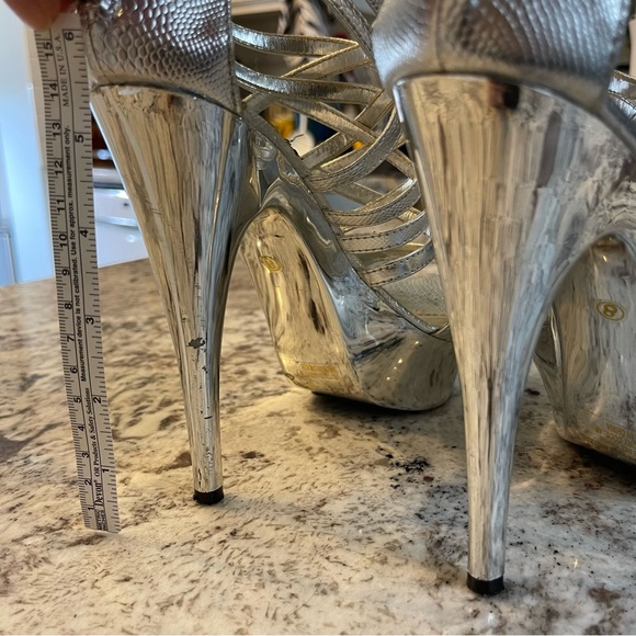 Platform heels - Picture 6 of 10